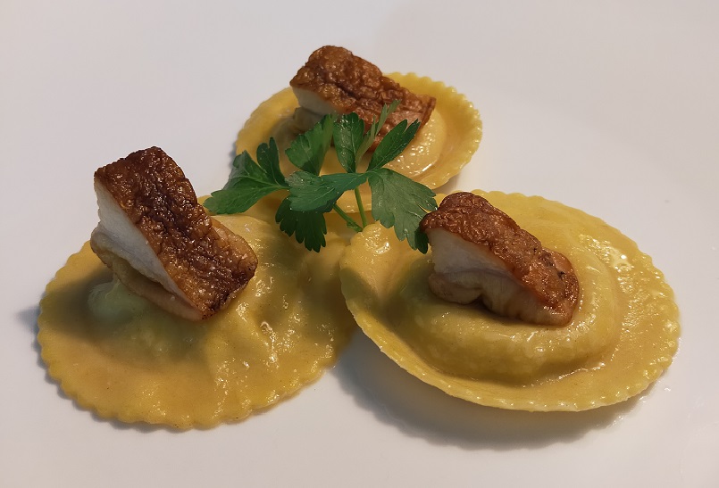 Ravioli di mascarpone e noci nuove tostate con funghi porcini di Borgotaro